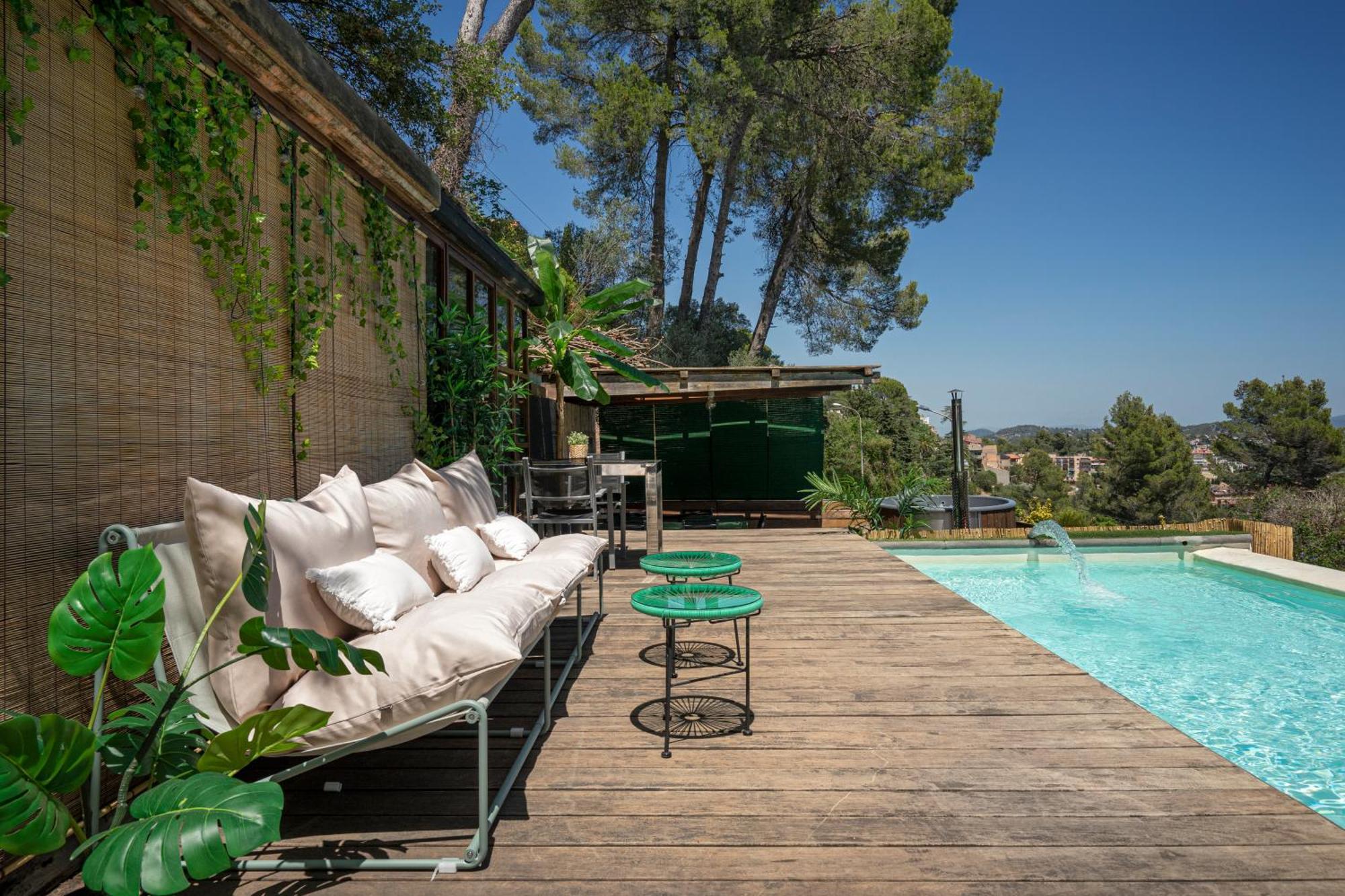 The Loft - With Private Pool & Jacuzzi Βίλα Corbera de Llobregat Εξωτερικό φωτογραφία